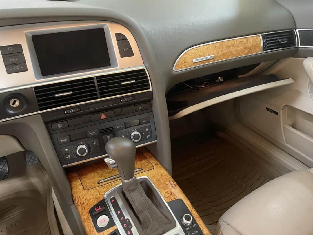 Jak włączyć Bluetooth w Audi A6 C6 i uniknąć problemów z połączeniem