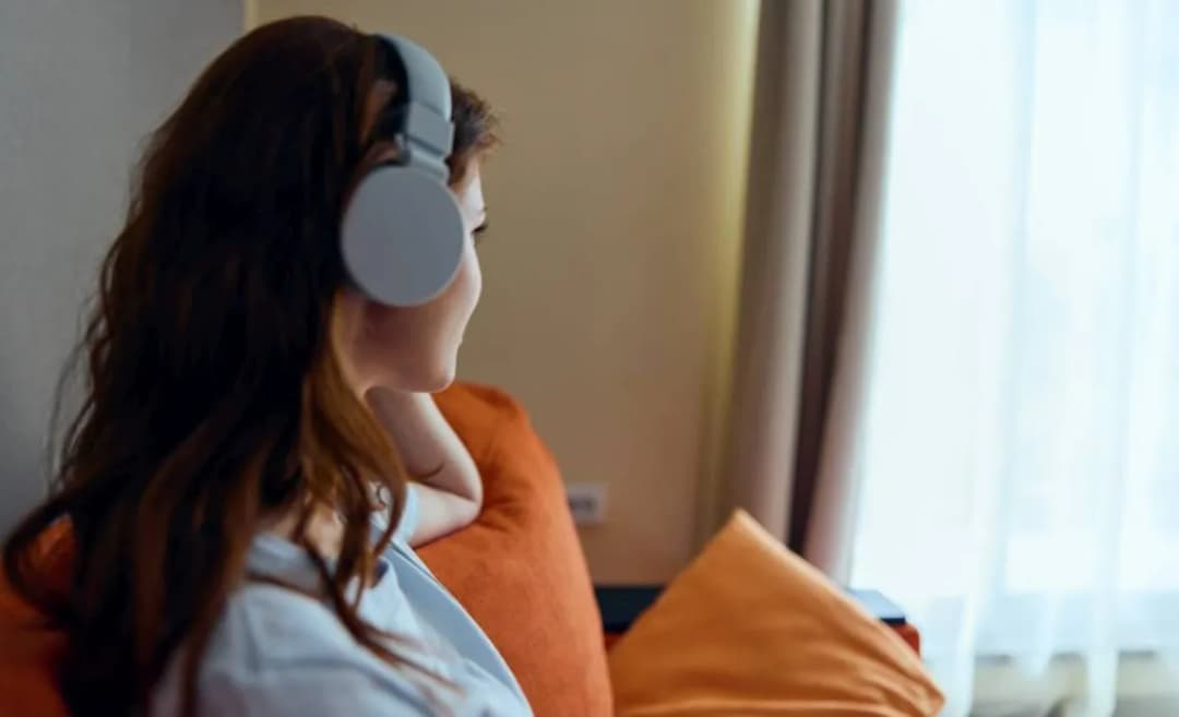 Czy można podłączyć słuchawki Bluetooth do telewizora bez problemu?